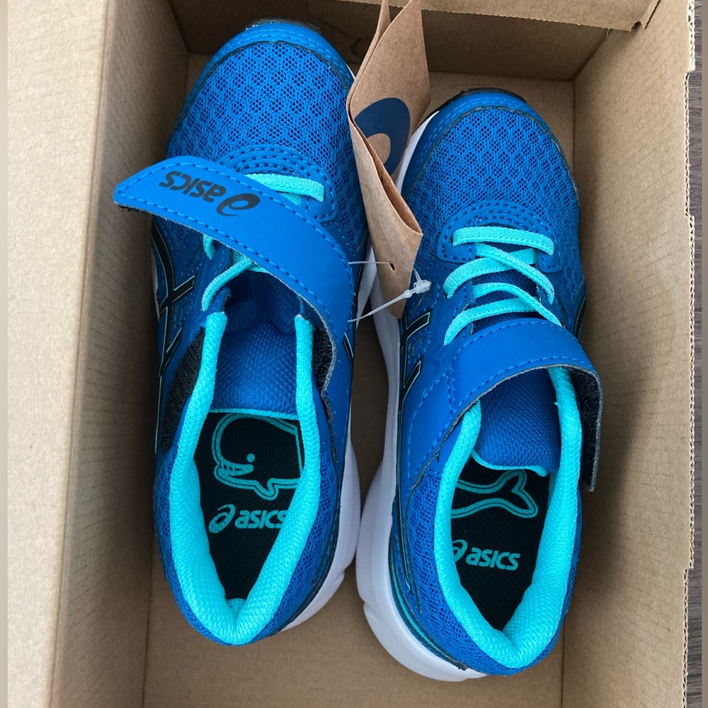 Asics Child Sneakers in Vibrant Blue and Aqua